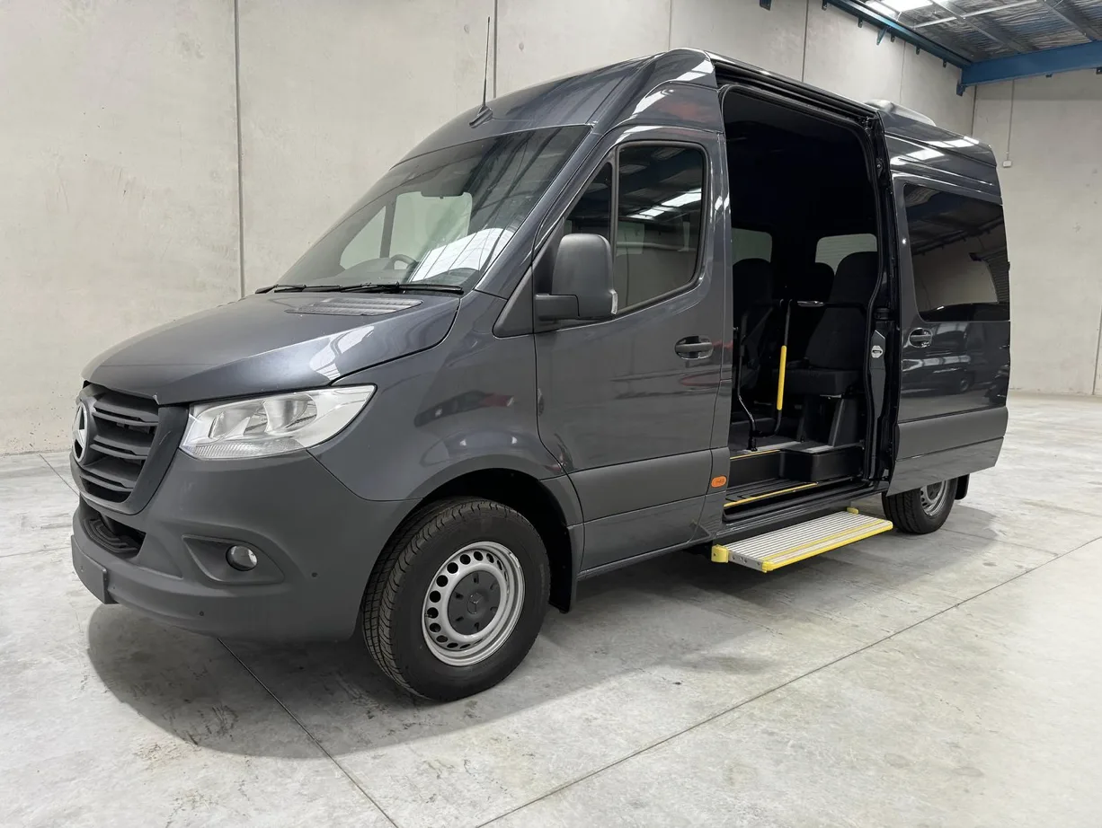 2025 Mercedes-Benz Sprinter 415 Transfer