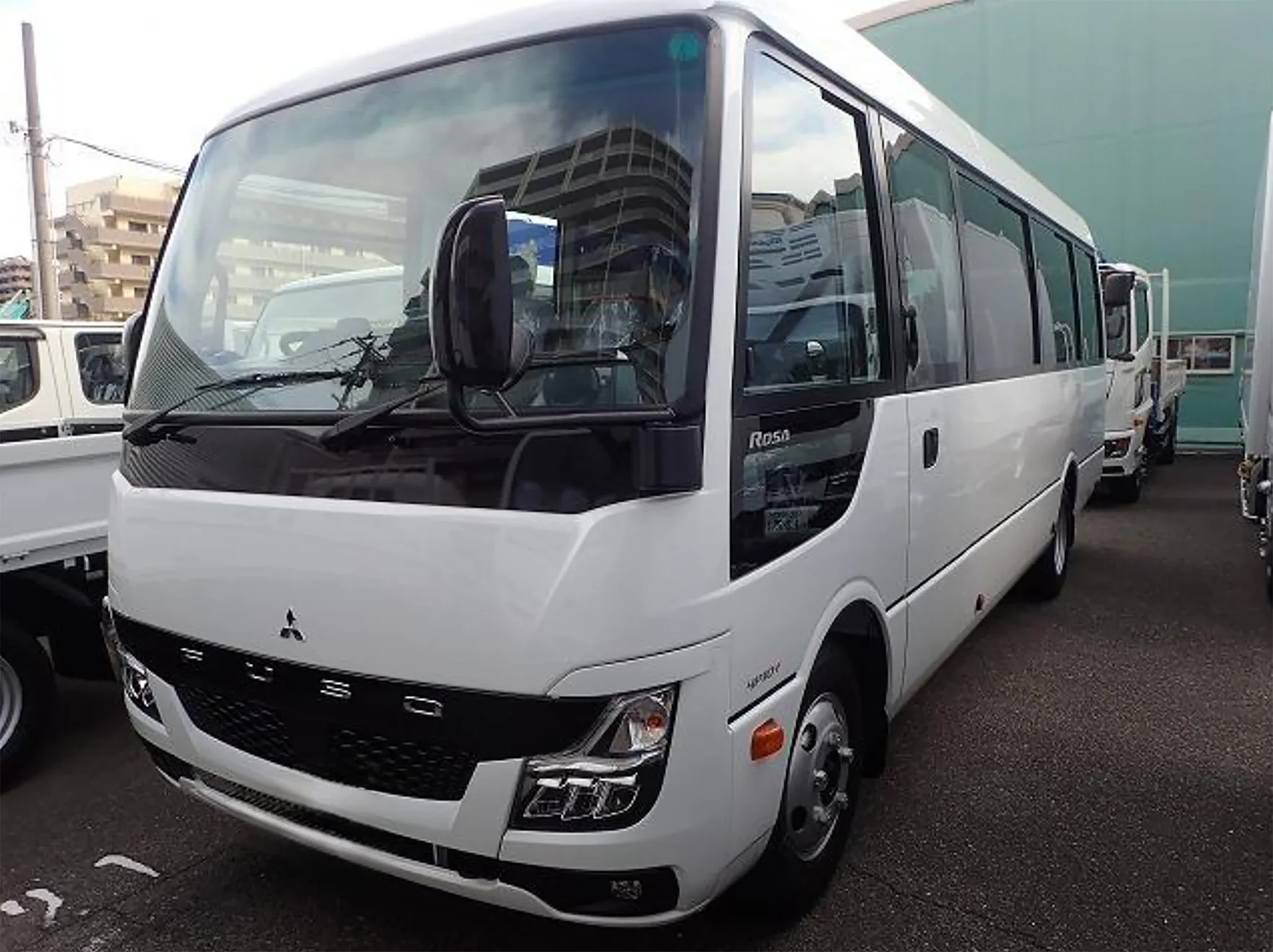 2025 Mitsubishi Fuso Rosa Microbus — 29-Seater (Long Body)