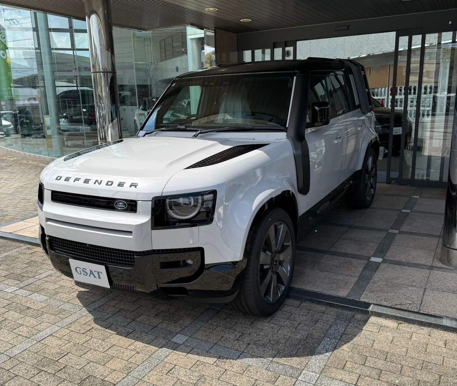 2026 LAND ROVER DEFENDER 110 PHEV HSE
